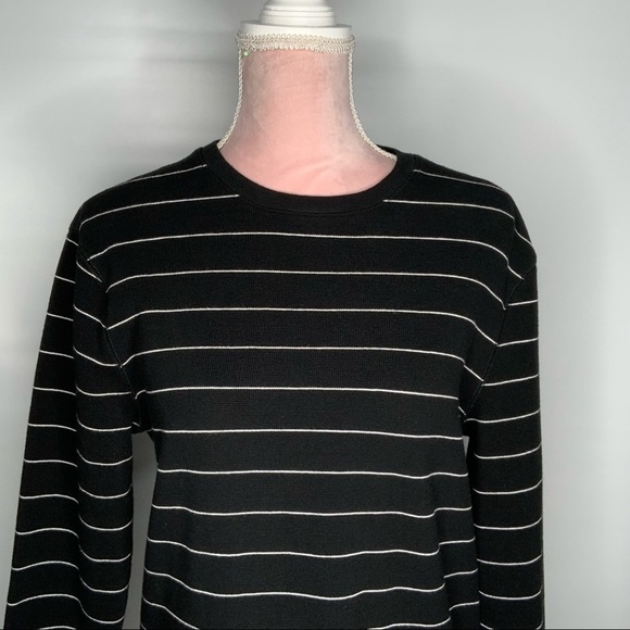 Banana Republic long sleeve cotton blend comfortable top. - Picture 3 of 11